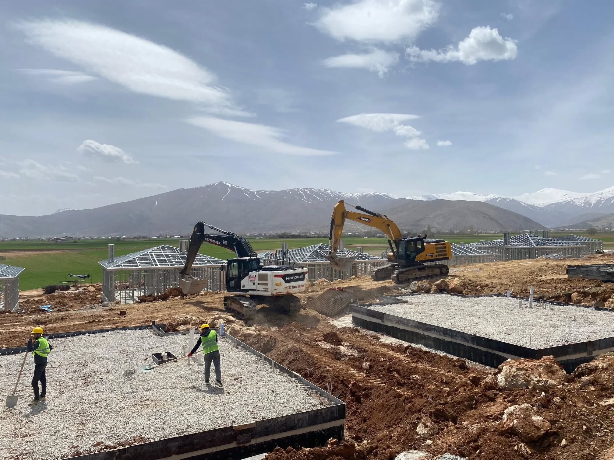 Kaymakam Sarıdoğan, Altunelma’da Kırsal Konutları İnceledi5