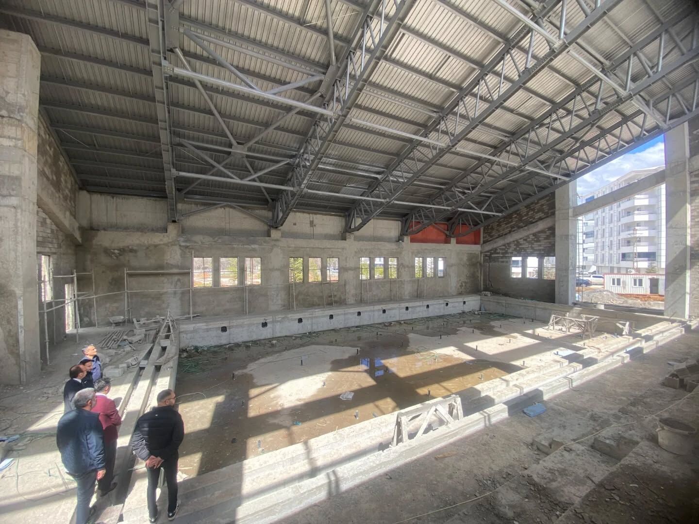 Kaymakam Sarıdoğan, Yüzme Havuzundaki Çalışmaları İnceledi3