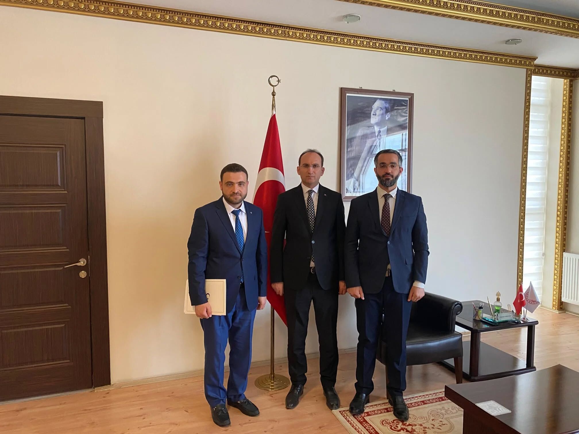 Kaymakam Sarıdoğan’dan Müezzin Şahin’e Başarı Belgesi1