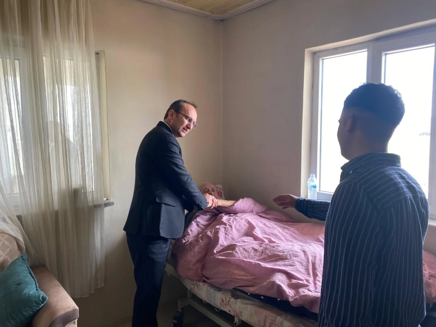 Kaymakam Sarıdoğan’dan Şehit Ailesi Ve Gaziye Anlamlı Ziyaret1