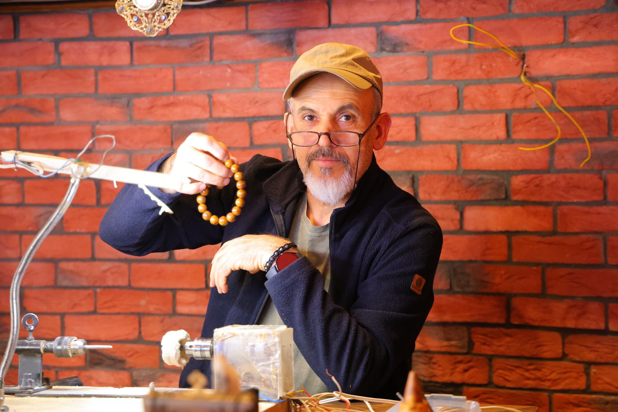 Kendi Torna Makinesiyle Ahşap Ve Deriye Hayat Veriyor (4)