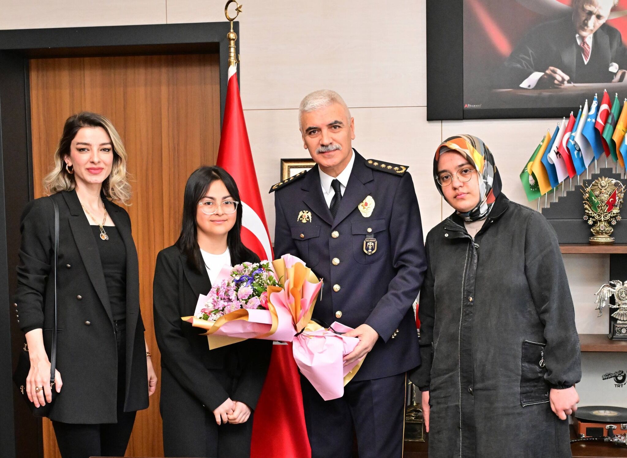 Minik Berra, 23 Nisan’da Emniyet Müdürlüğü Koltuğuna Oturdu