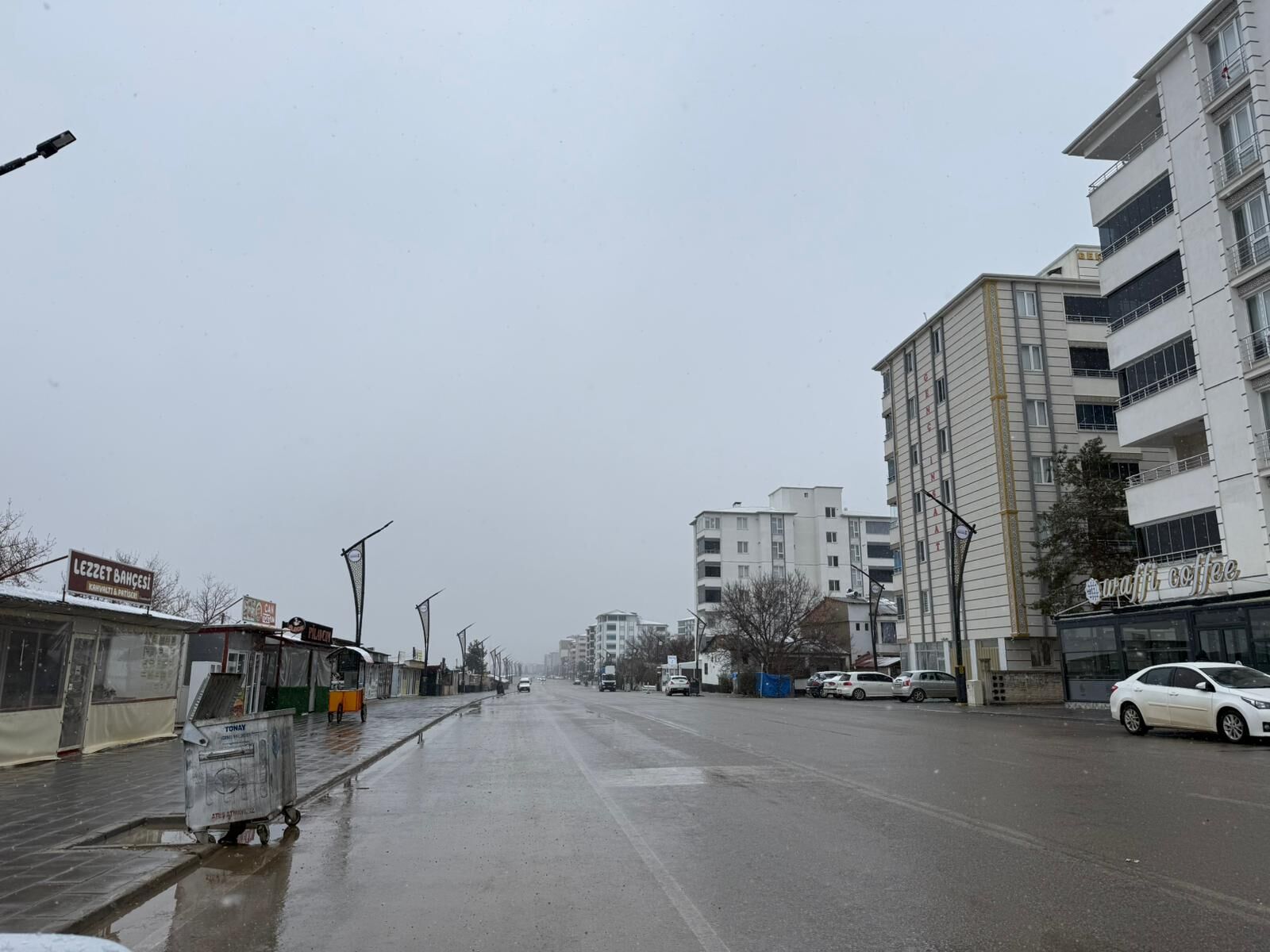 Nisan Sürprizi Afşin Beyaza Büründü3