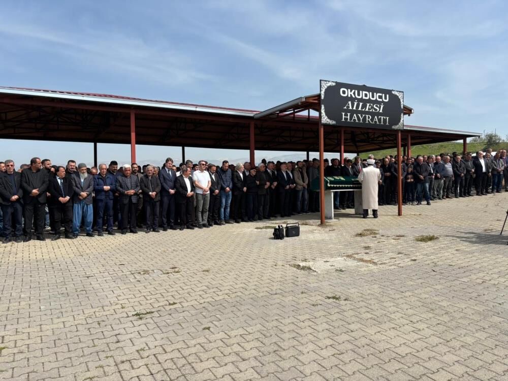 Okuldaki Saldırıda Hayatını Kaybeden Yusuf Tarık Gül Gözyaşlarıyla Uğurlandı 3