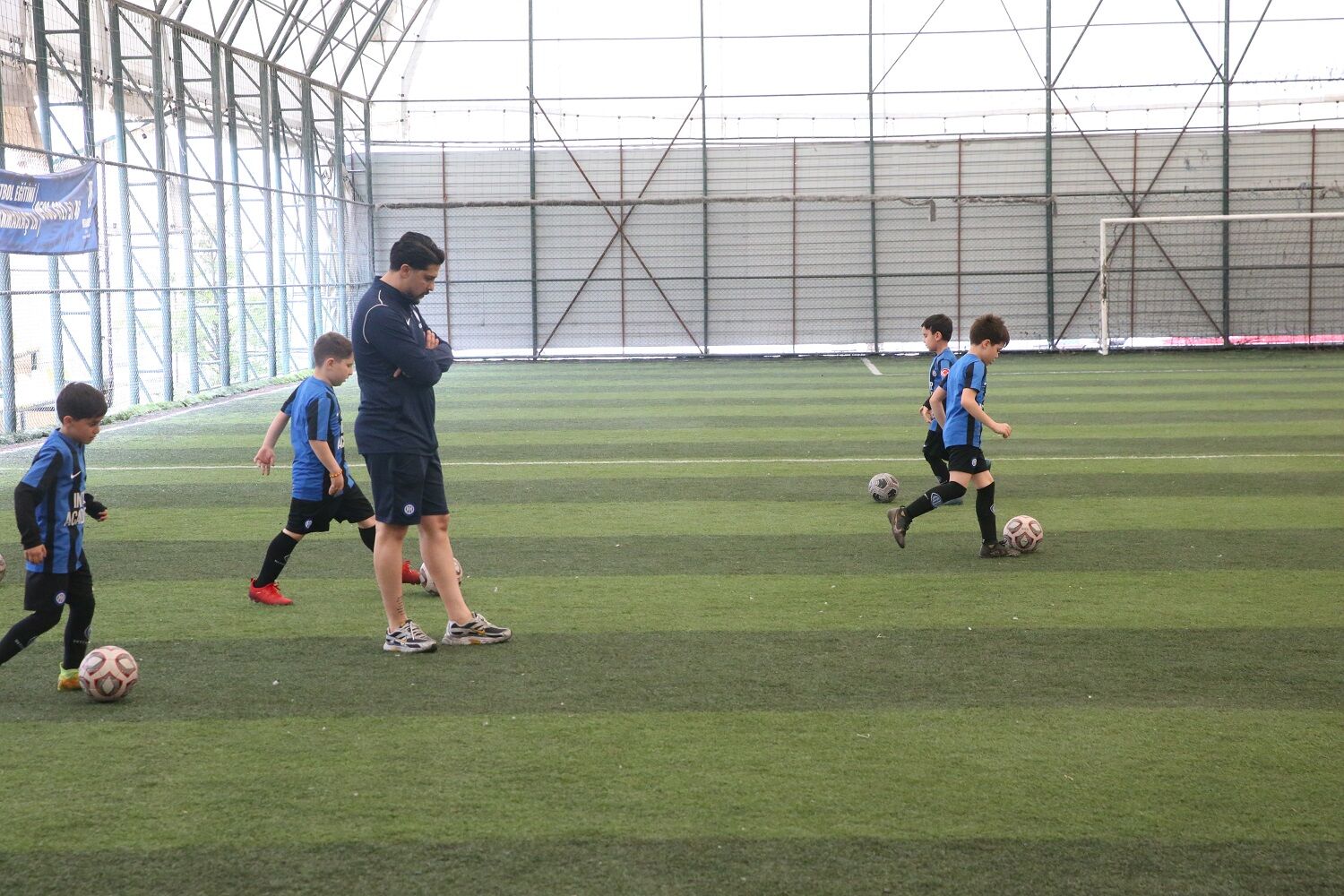 Saldırıda Hayatını Kaybeden Bayram Nabi Şişik Futbol Okulunda Unutulmadı (1)