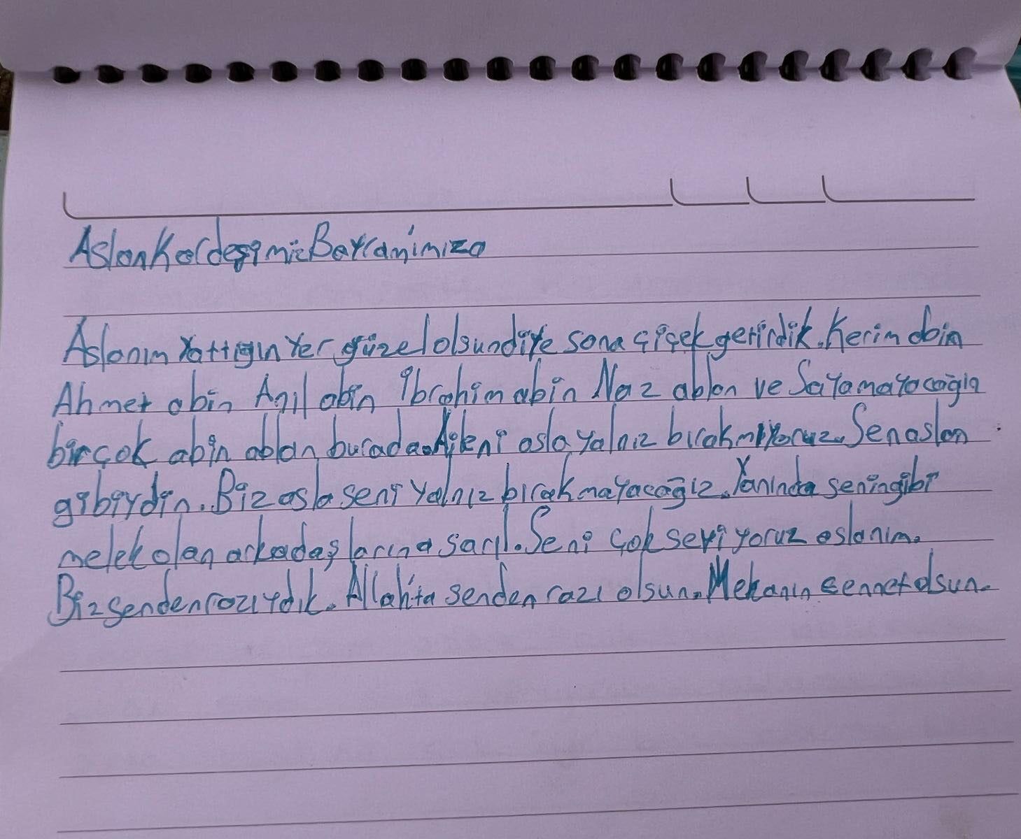 Saldırıda Hayatını Kaybeden Çocukların Mezarlarına Bırakılan Notlar Yürek Burktu (5)