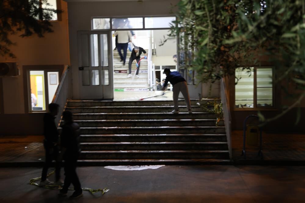 Saldırının Yaşandığı Okulda İzler Siliniyor 5