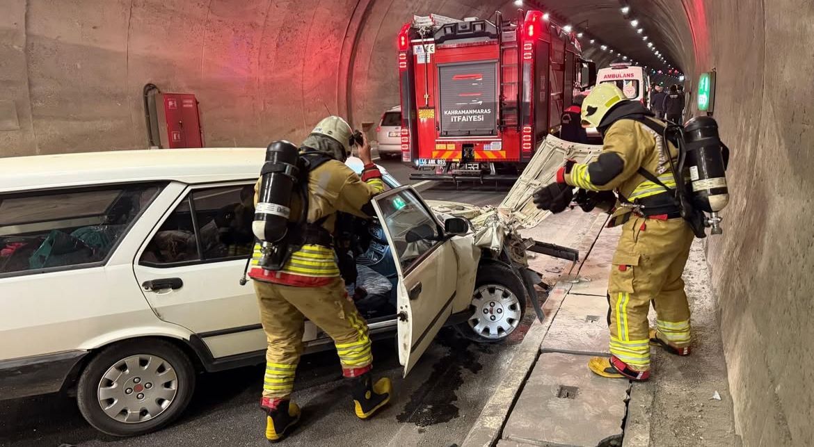 Sezai Karakoç Tüneli’nde Trafik Kazası 1 Yaralı 2
