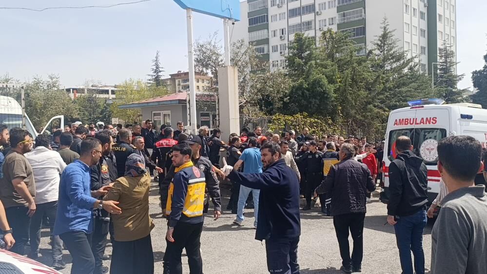 Son Dakika Kahramanmaraş’ta Okula Saldırı
