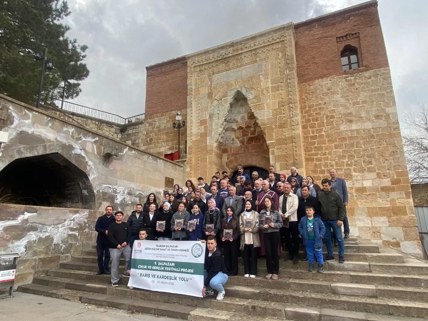 Trabzon’dan Gelen Heyet, Eshab I Kehf Külliyesi’ni Ziyaret Etti9