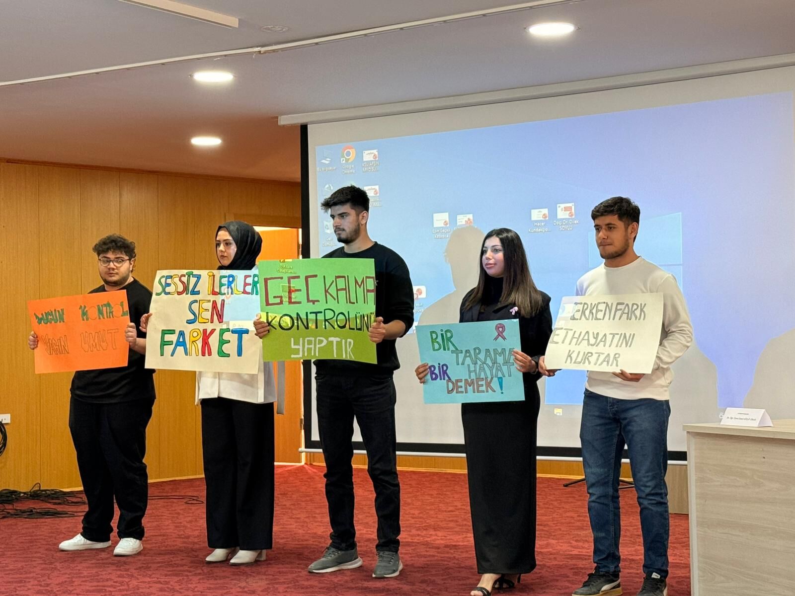 Afşin Sağlık Yüksekokulu’nda Kansere Karşı Bilinçlendiren Panel