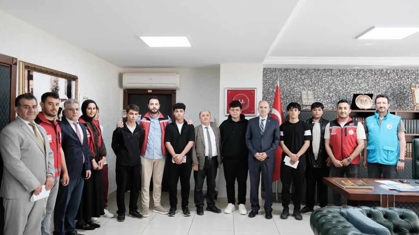 “40 Hadis Ve Şiir Yarışması” Ödülleri Verildi
