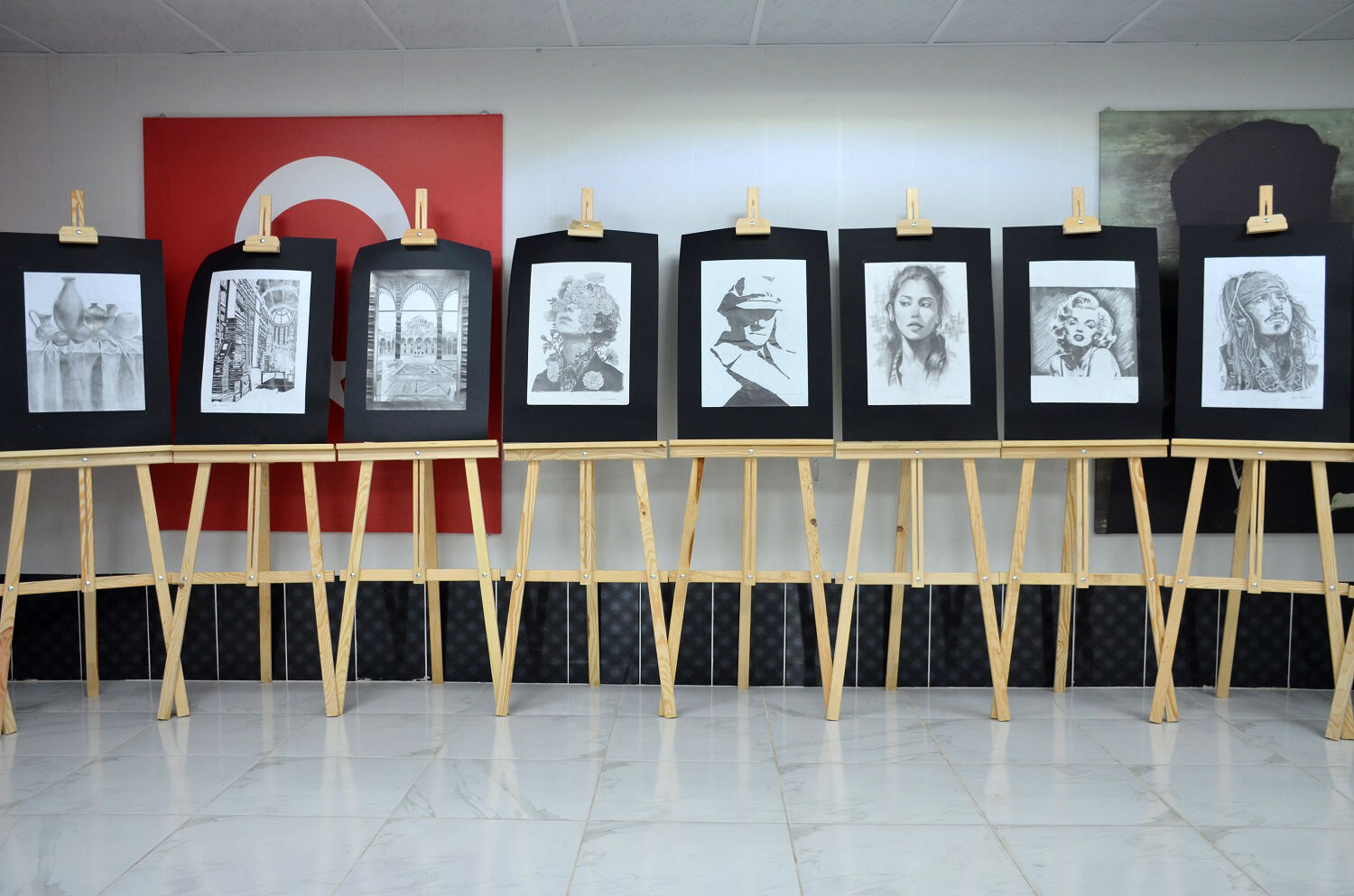 Afşin Anadolu Lisesi'nde Yılsonu Resim Sergisi Açıldı (9)