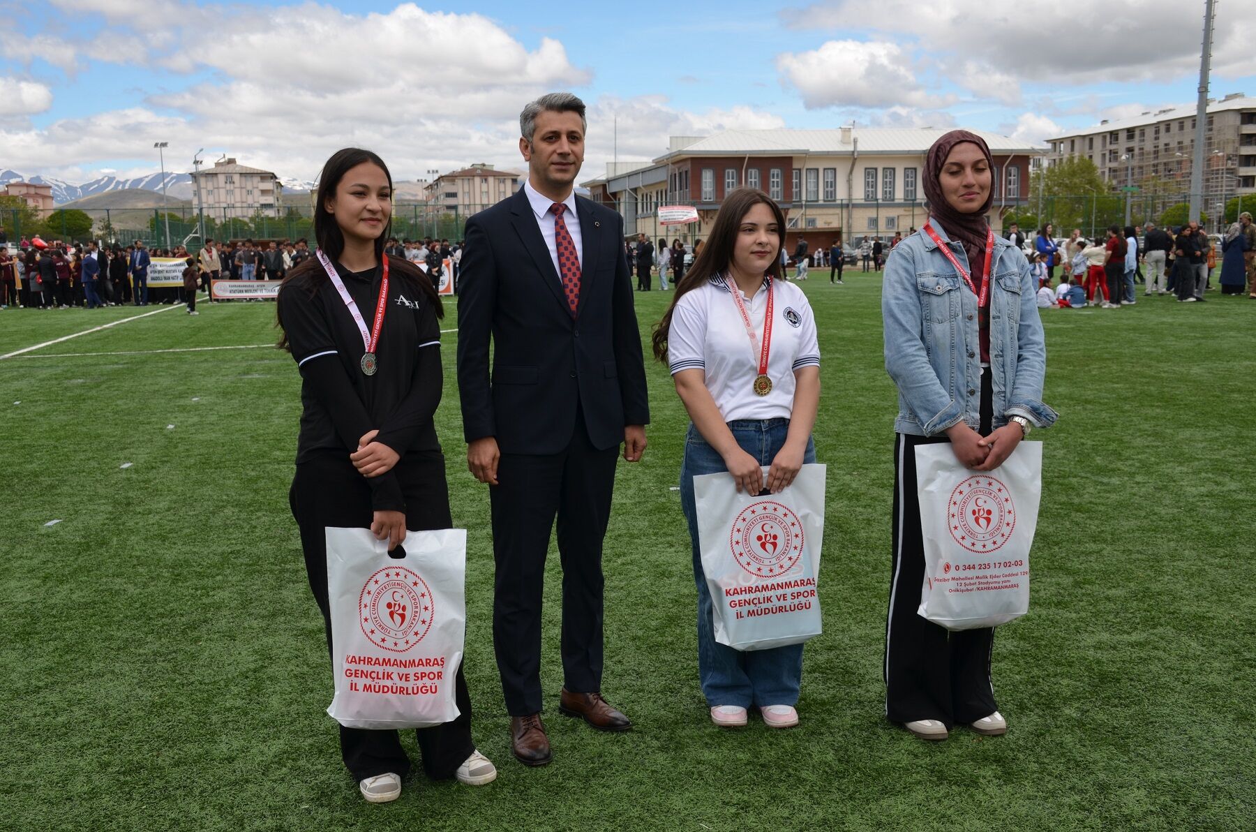 Afşin’de 19 Mayıs Coşkuyla Kutlandı (14)