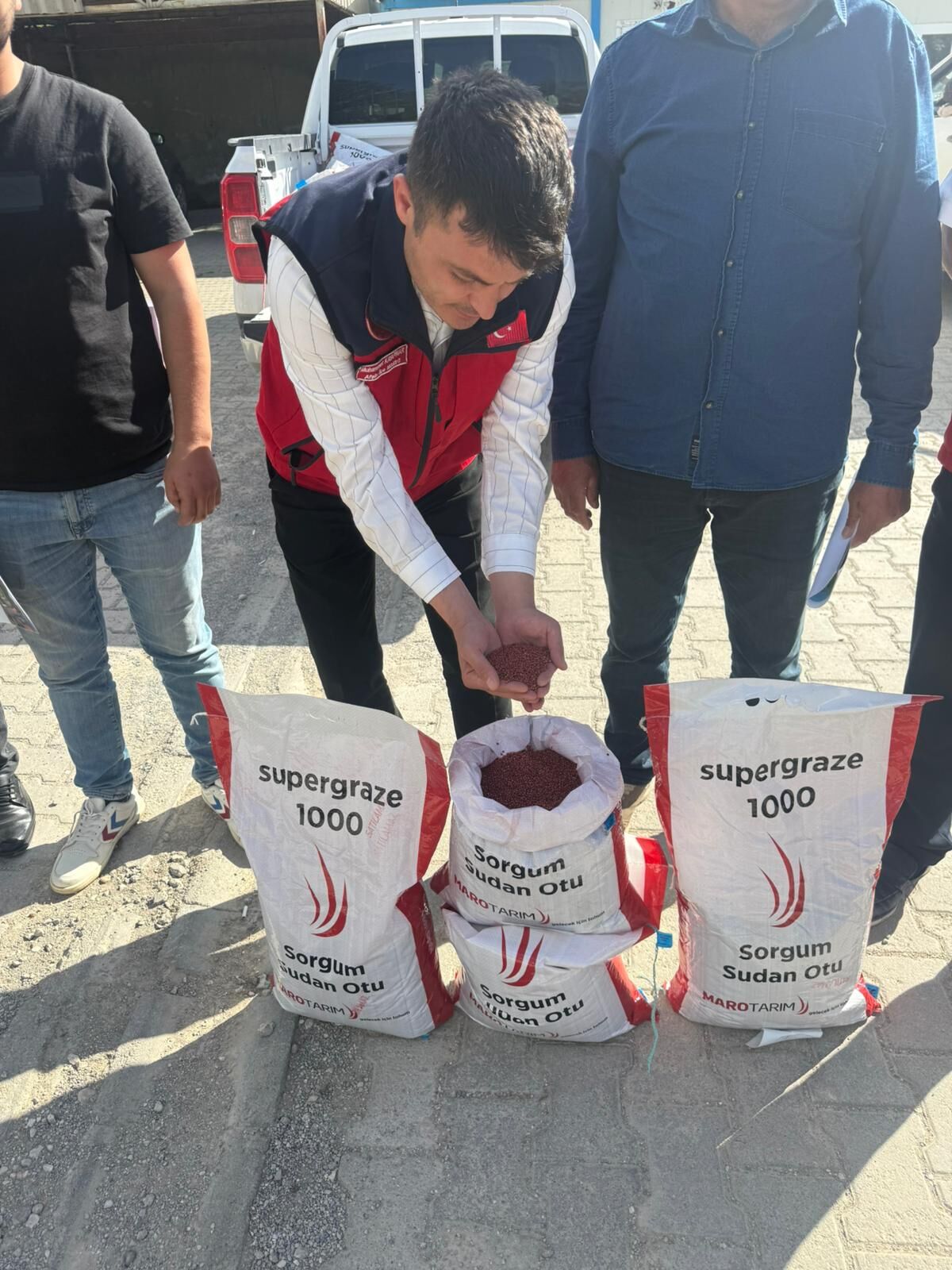 Afşin’de Çiftçilere %75 Hibeli Sorgum Sudan Tohumu Desteği (10)