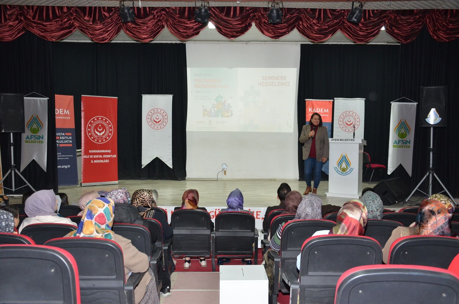 Afşin’de Kadınlara Yönelik Proje Yazarlığı Ve Hibe Destekleri Semineri Düzenlendi (13)