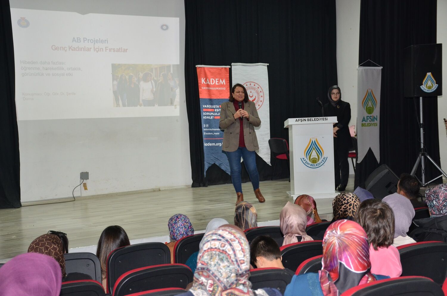 Afşin’de Kadınlara Yönelik Proje Yazarlığı Ve Hibe Destekleri Semineri Düzenlendi (15)