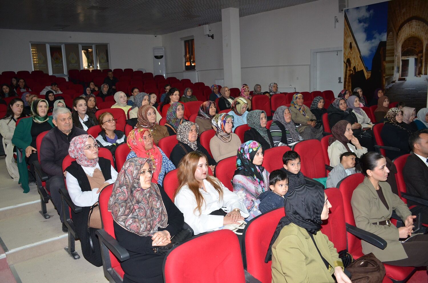 Afşin’de Kadınlara Yönelik Proje Yazarlığı Ve Hibe Destekleri Semineri Düzenlendi (2)