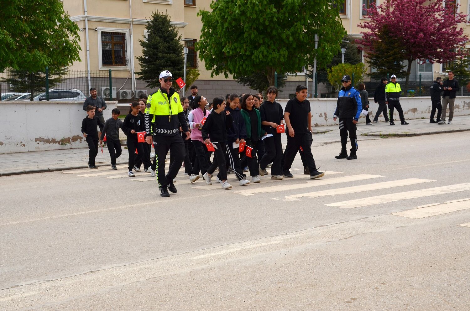 Afşin’de Öğrenciler Trafik Kurallarını Uygulamalı Öğrendi (8)