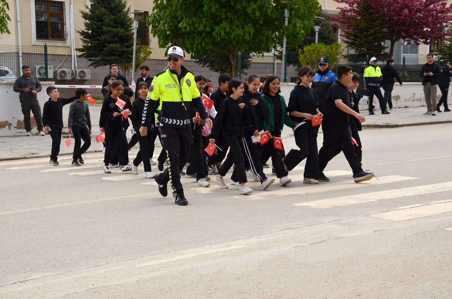 Afşin’de Öğrenciler Trafik Kurallarını Uygulamalı Öğrendi (9)
