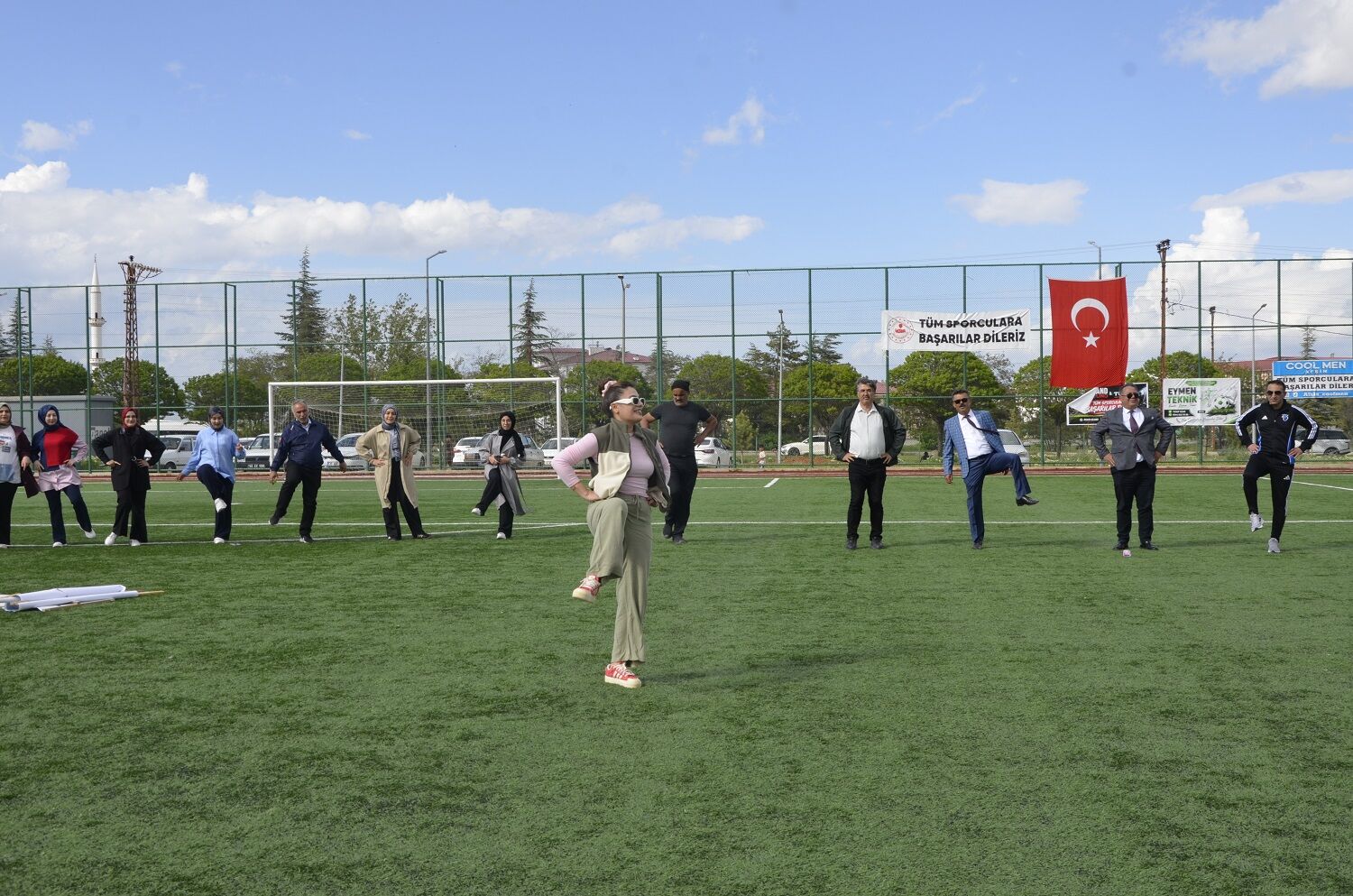 Afşin’de “Sağlık İçin Hareket Et” Yürüyüşü Düzenlendi (15)