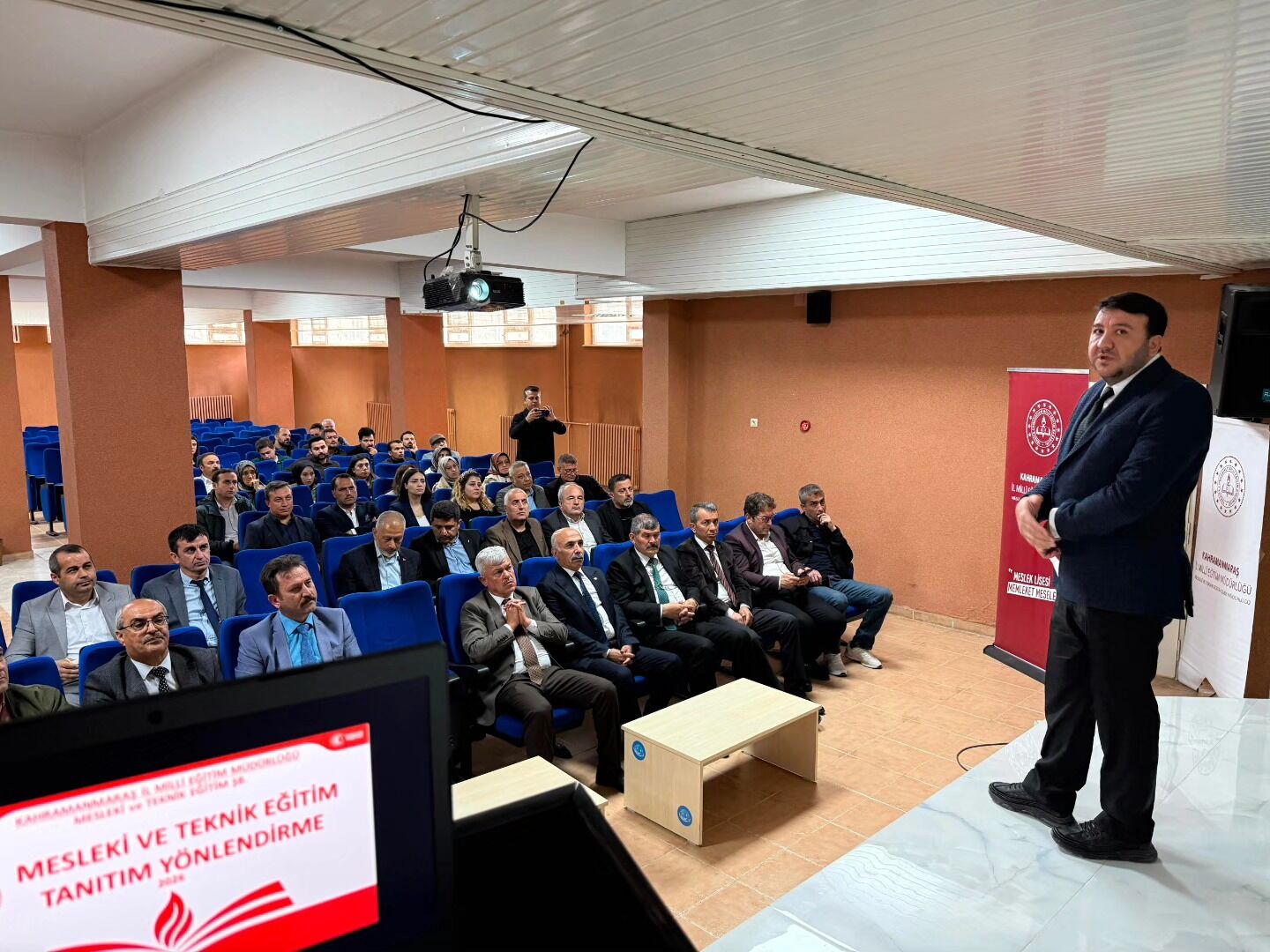 Afşin’de “Tanıtım, Yönlendirme Ve Rehberlik” Toplantısı Düzenlendi