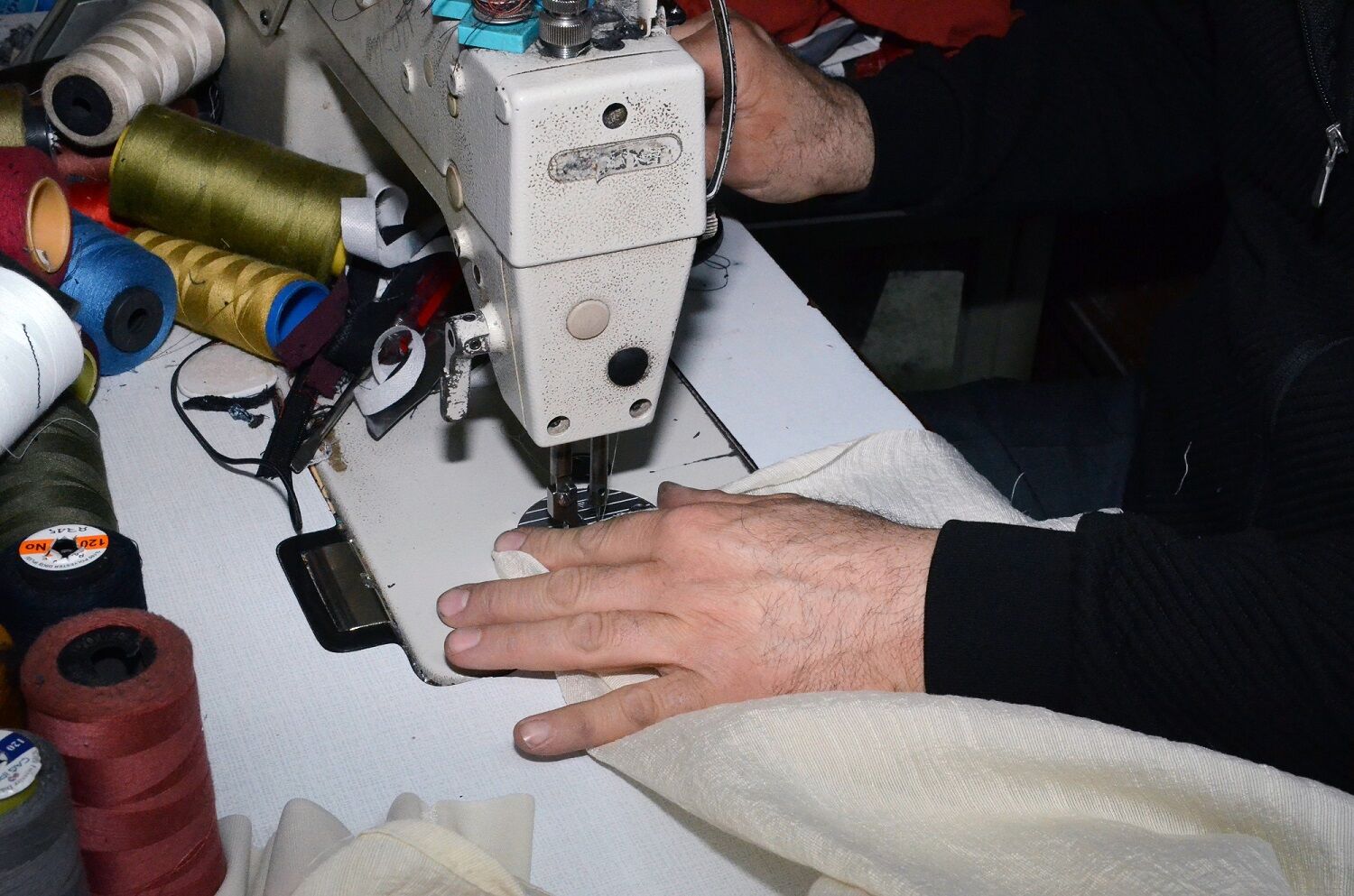 Afşin’de Terzilerde Bayram Mesaisi Başladı (11)