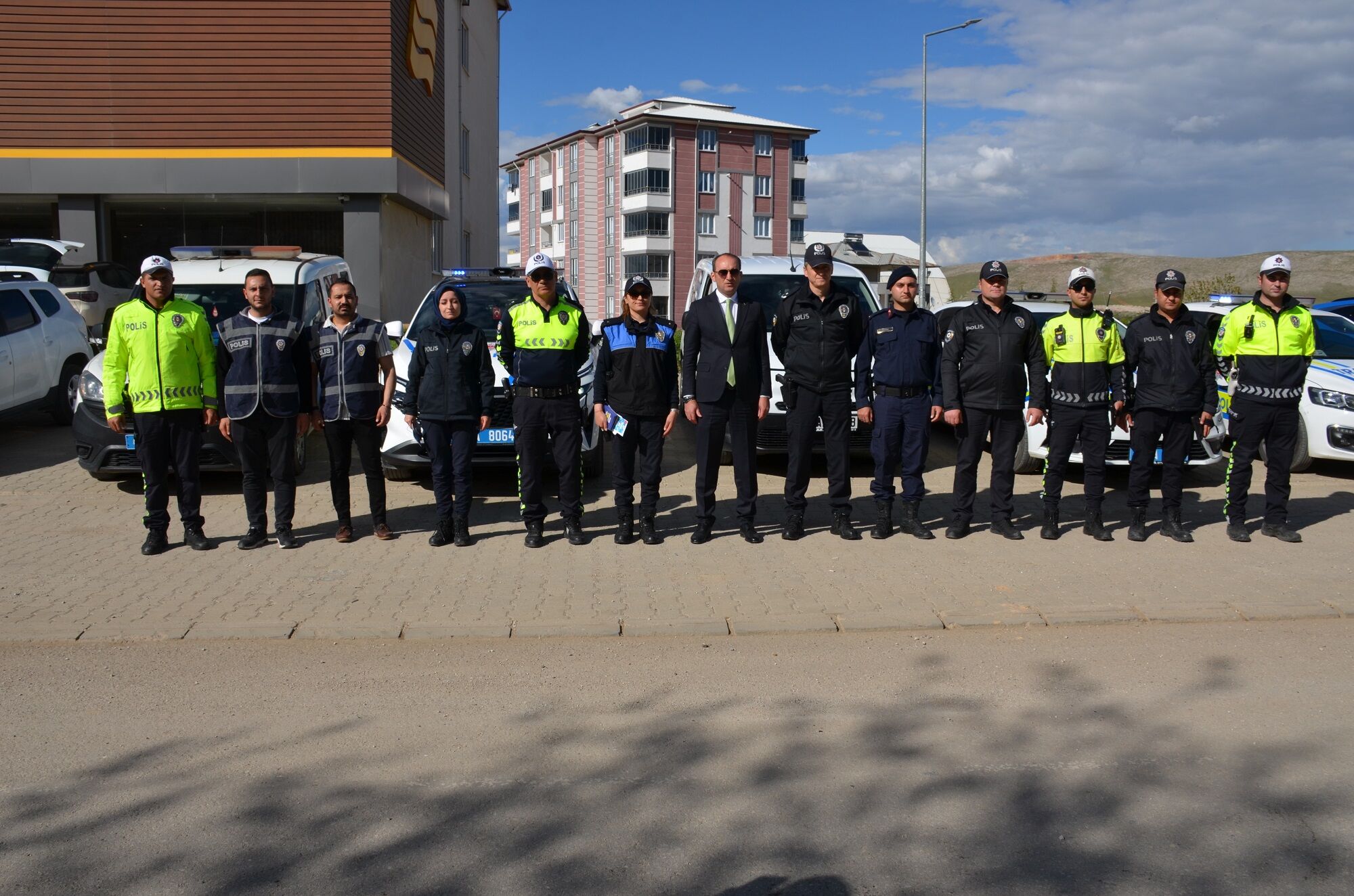 Afşin’de Trafik Haftası Kapsamında Sürücülere Bilgilendirme Yapıldı (1)