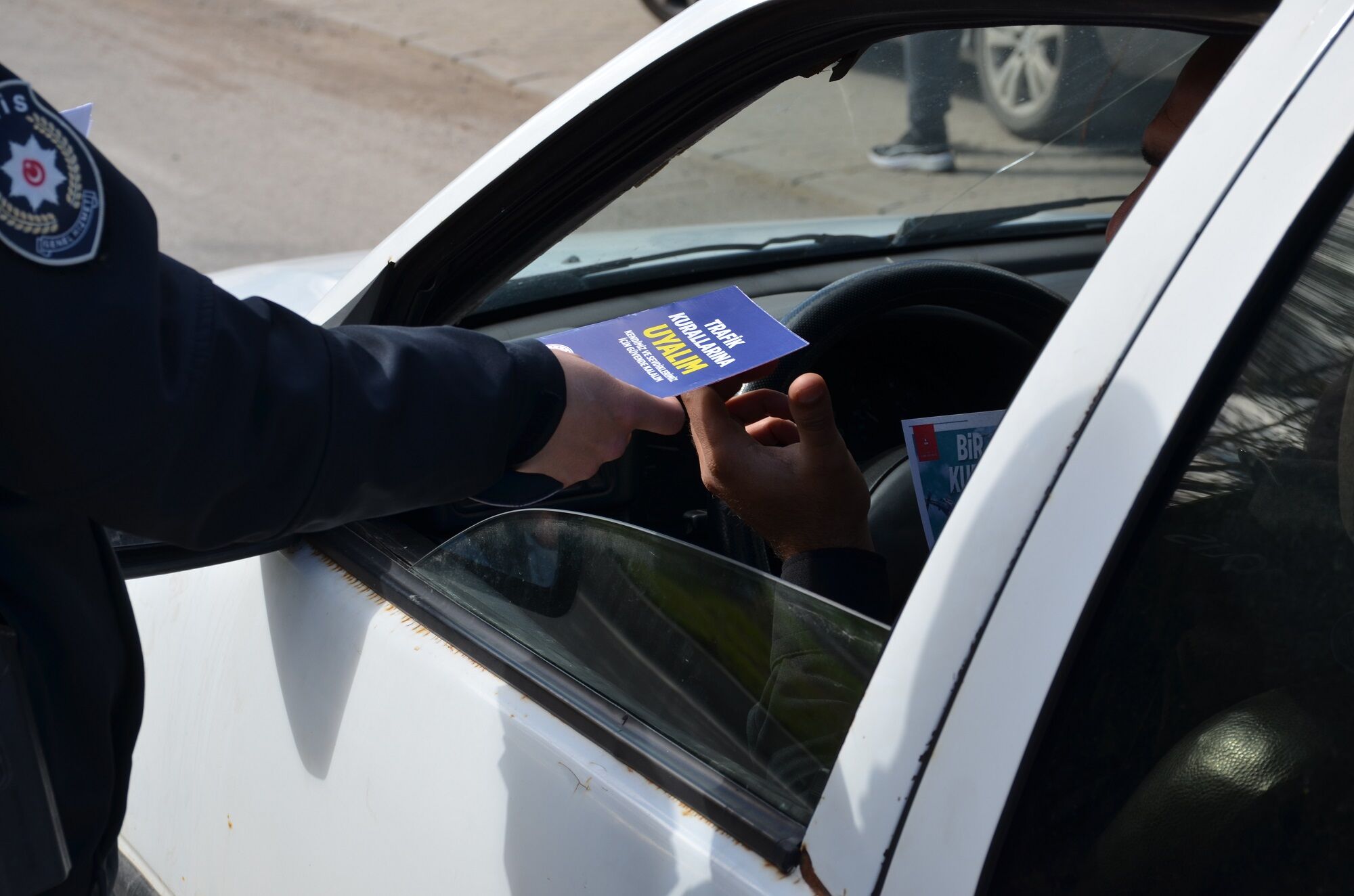 Afşin’de Trafik Haftası Kapsamında Sürücülere Bilgilendirme Yapıldı (11)