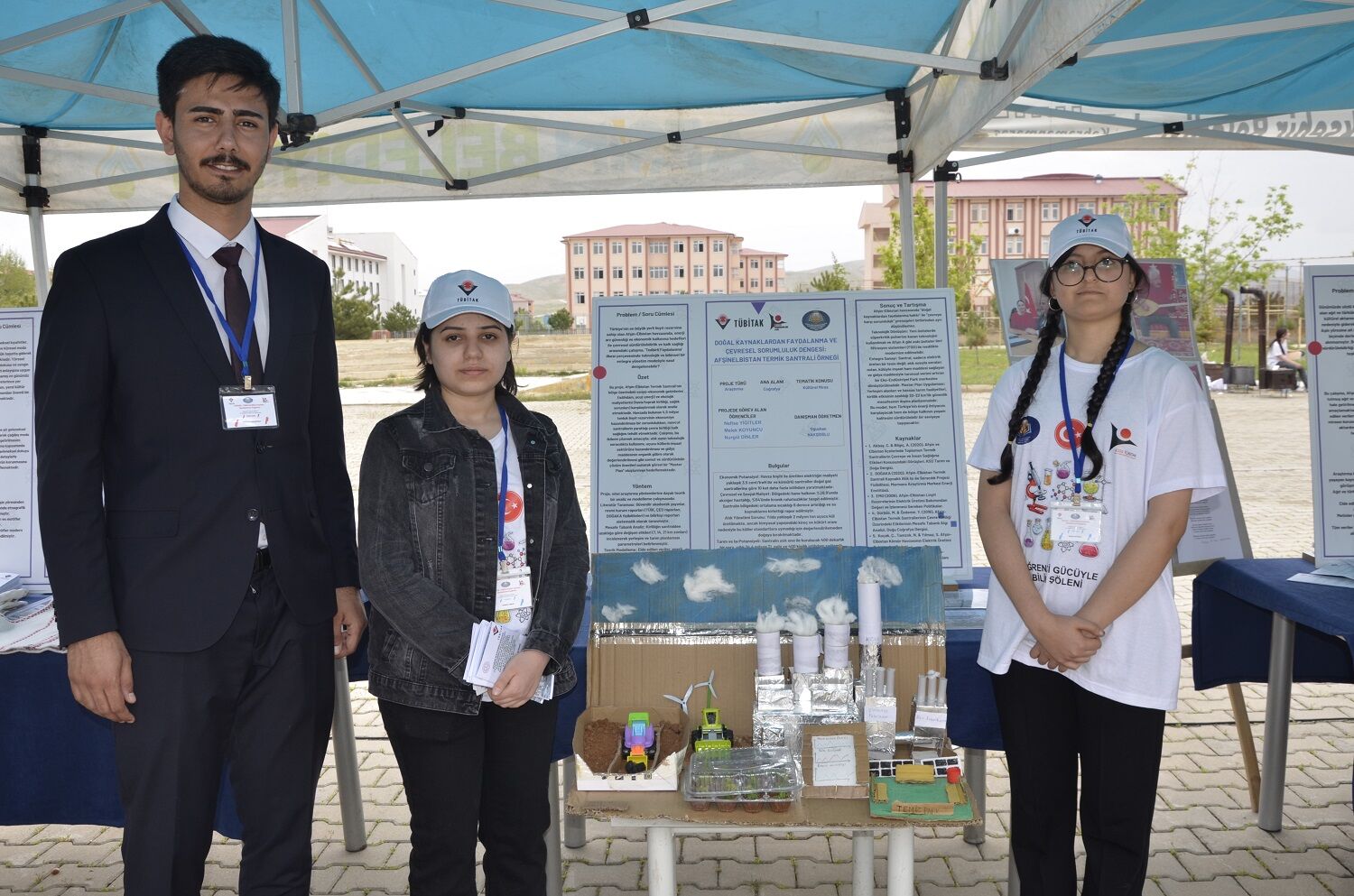 Afşin’de Tübi̇tak 4006 Bilim Fuarı Yoğun İlgi Gördü (15)