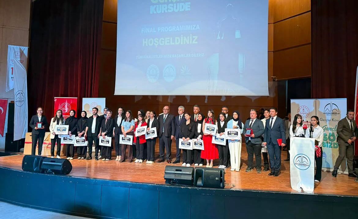 Afşinli Öğrencilerden Hitabet Yarışmasında Gururlandıran Başarı (5)