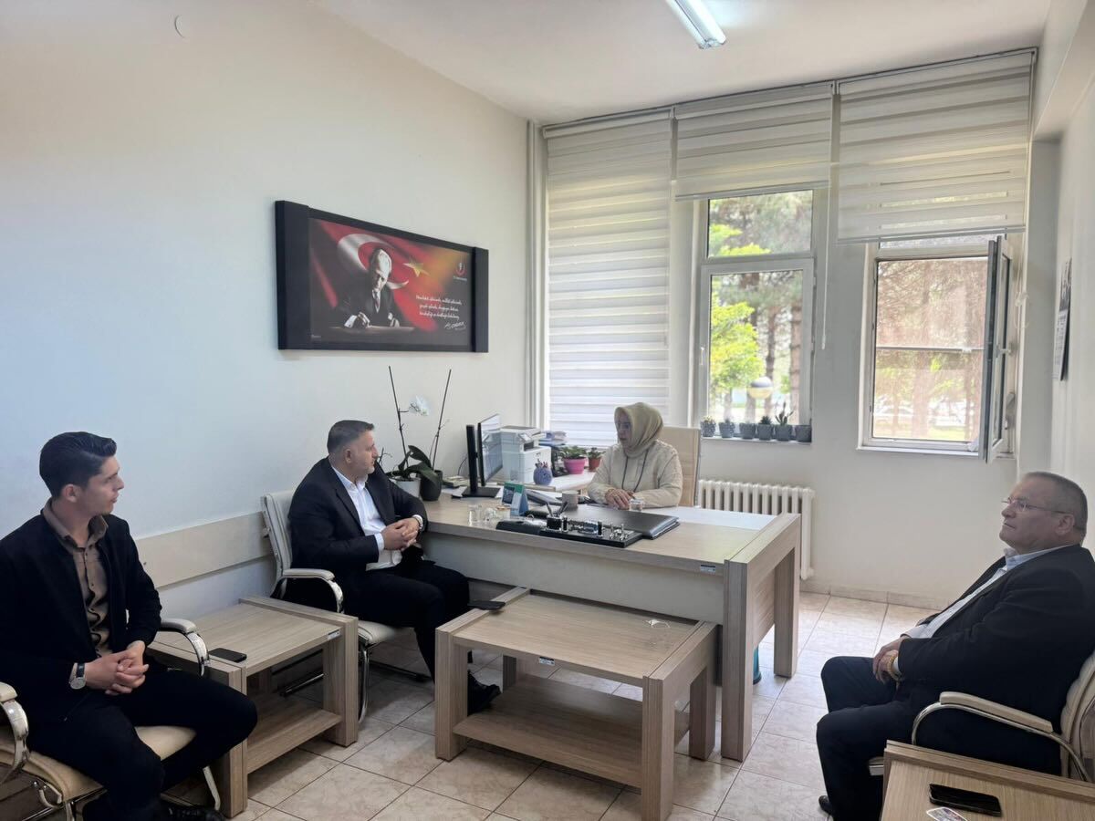Ak Parti Afşin İlçe Teşkilatından Sağlık Çalışanlarına Ziyaret2