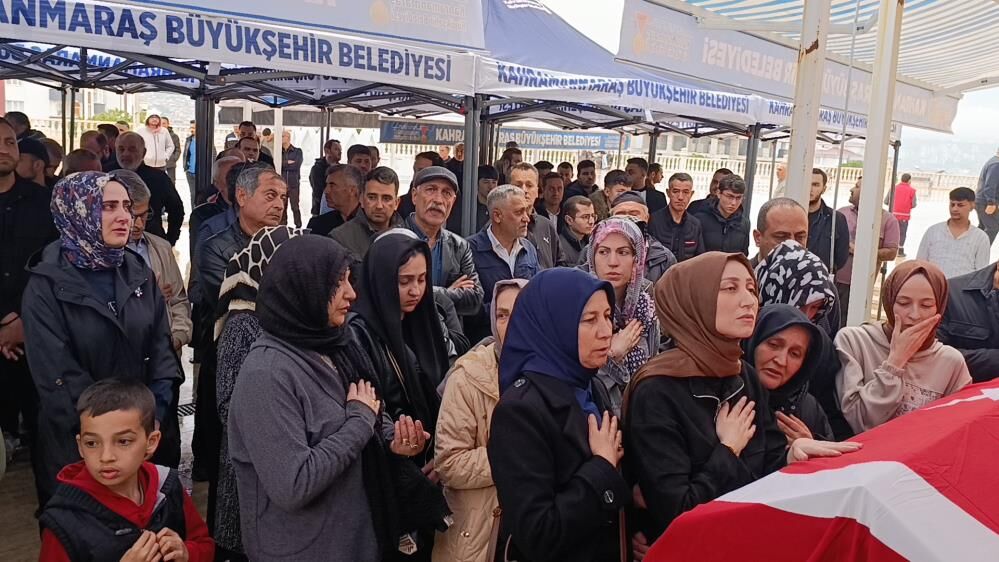 Almina’nın Son Yolculuğunda Annenin Ağıtları Yürek Yaktı 5