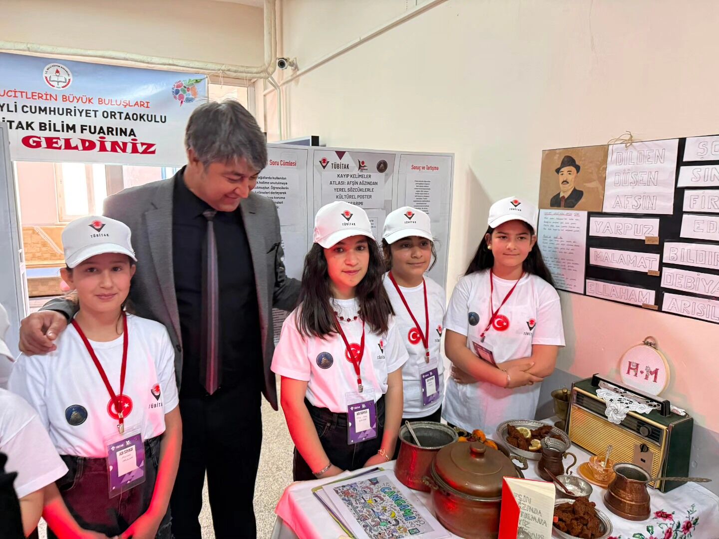 Beyli Cumhuriyet Ortaokulu’nda Bilim Fuarı Heyecanı10