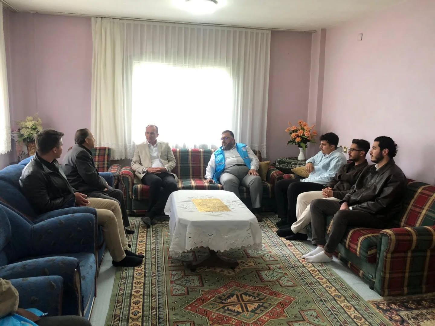 “Büyüklerimize Vefa Zamanı” Projesi Kapsamında Emekli İmam Hatibe Ziyaret1