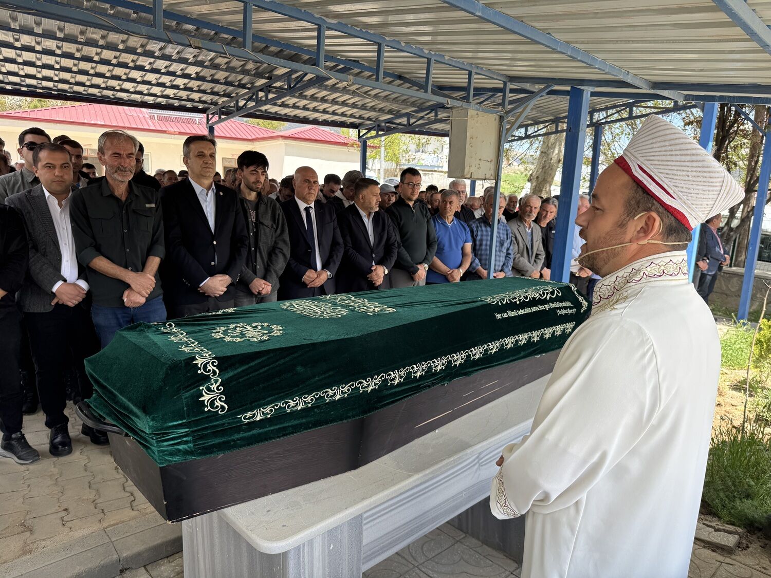 Cinayete Kurban Giden Kübra Yapıcı Ekinözü’nde Son Yolculuğuna Uğurlandı (4)