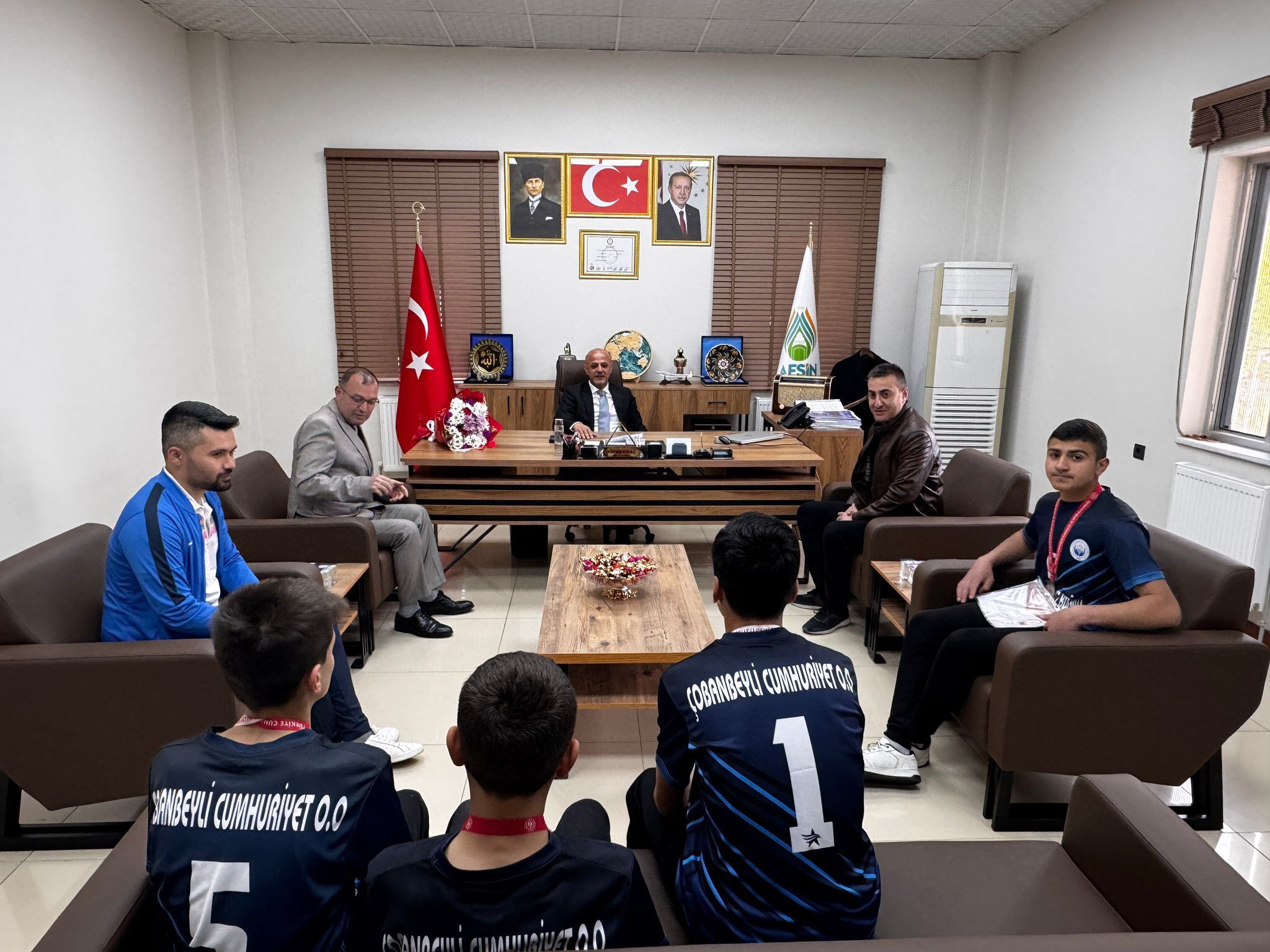Çobanbeyli Cumhuriyet Ortaokulu Öğrencilerinden Başkan Kıraç’a Ziyaret
