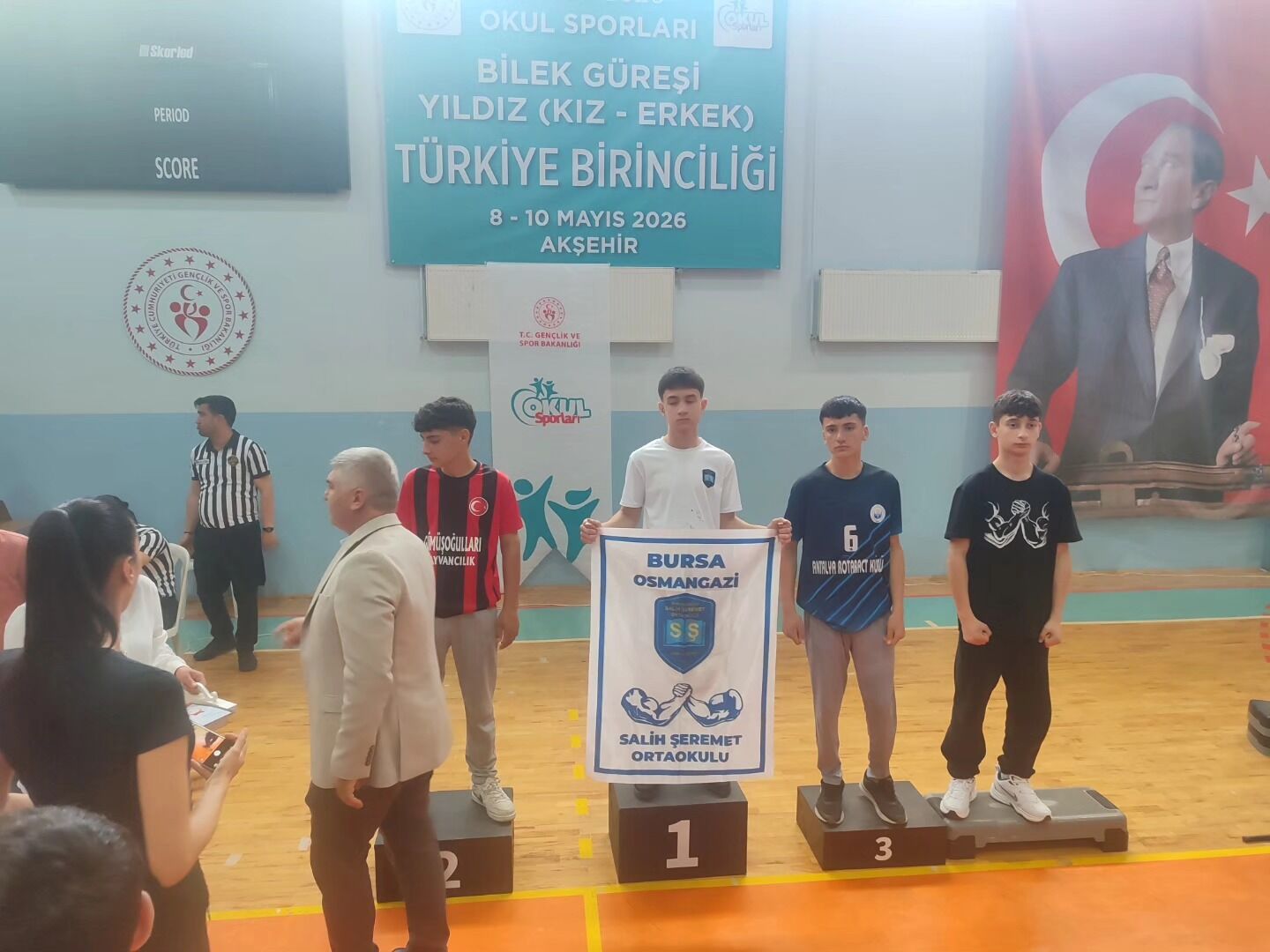 Çobanbeyli Cumhuriyet Ortaokulu’ndan Bilek Güreşinde Türkiye Başarısı5