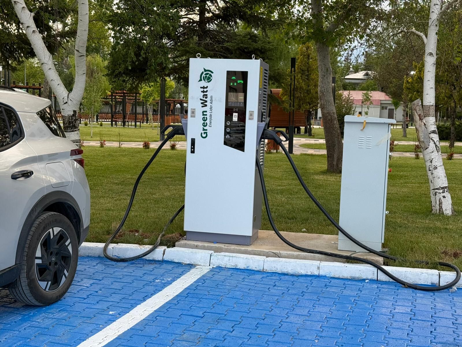 Elektrikli Araç Sahiplerine Müjde Afşin’e İlk Şarj İstasyonu Kuruldu (3)