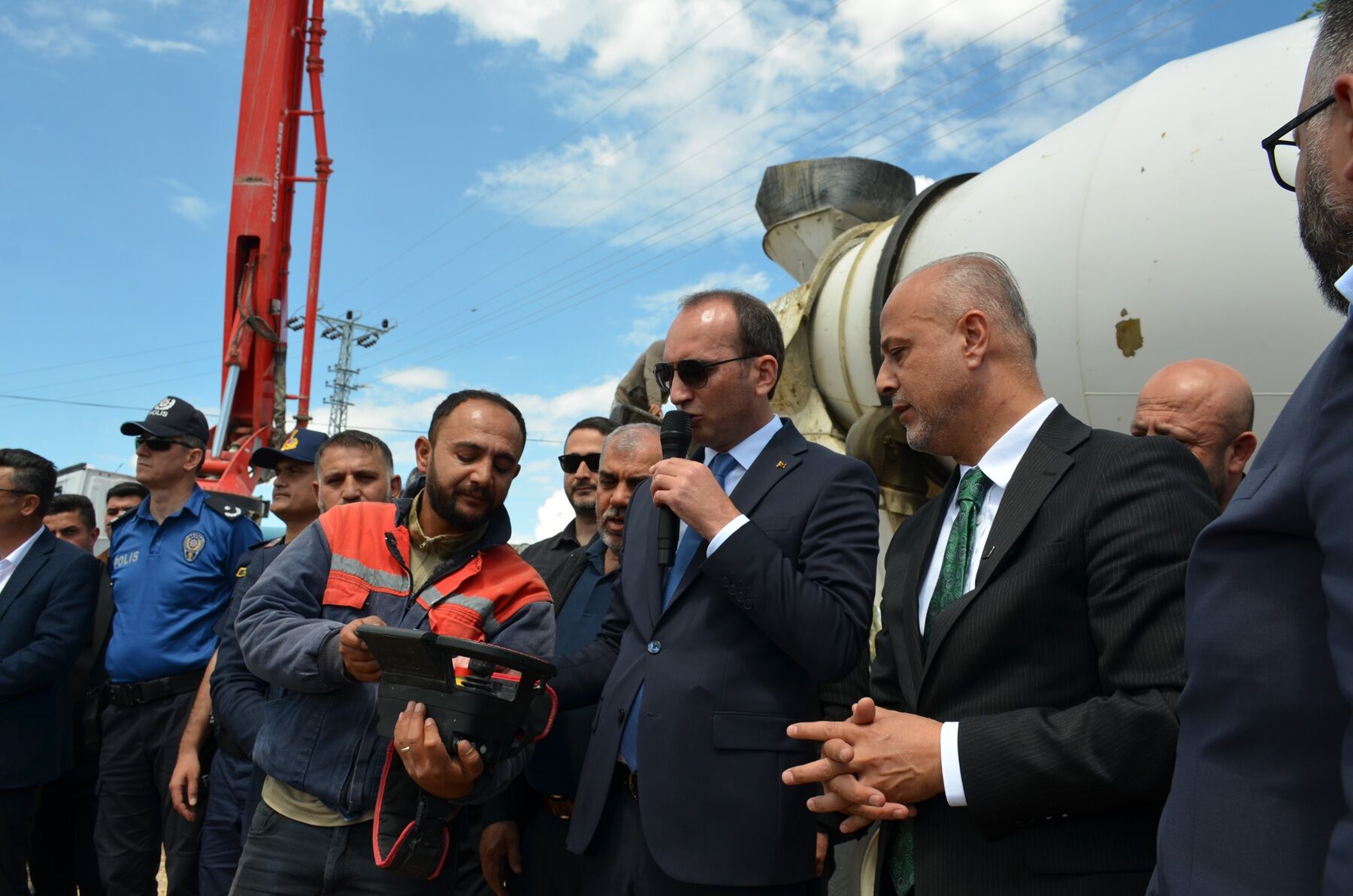 Erçene Mahallesi’nde 250 Kişilik Caminin Temeli Dualarla Atıldı (6)