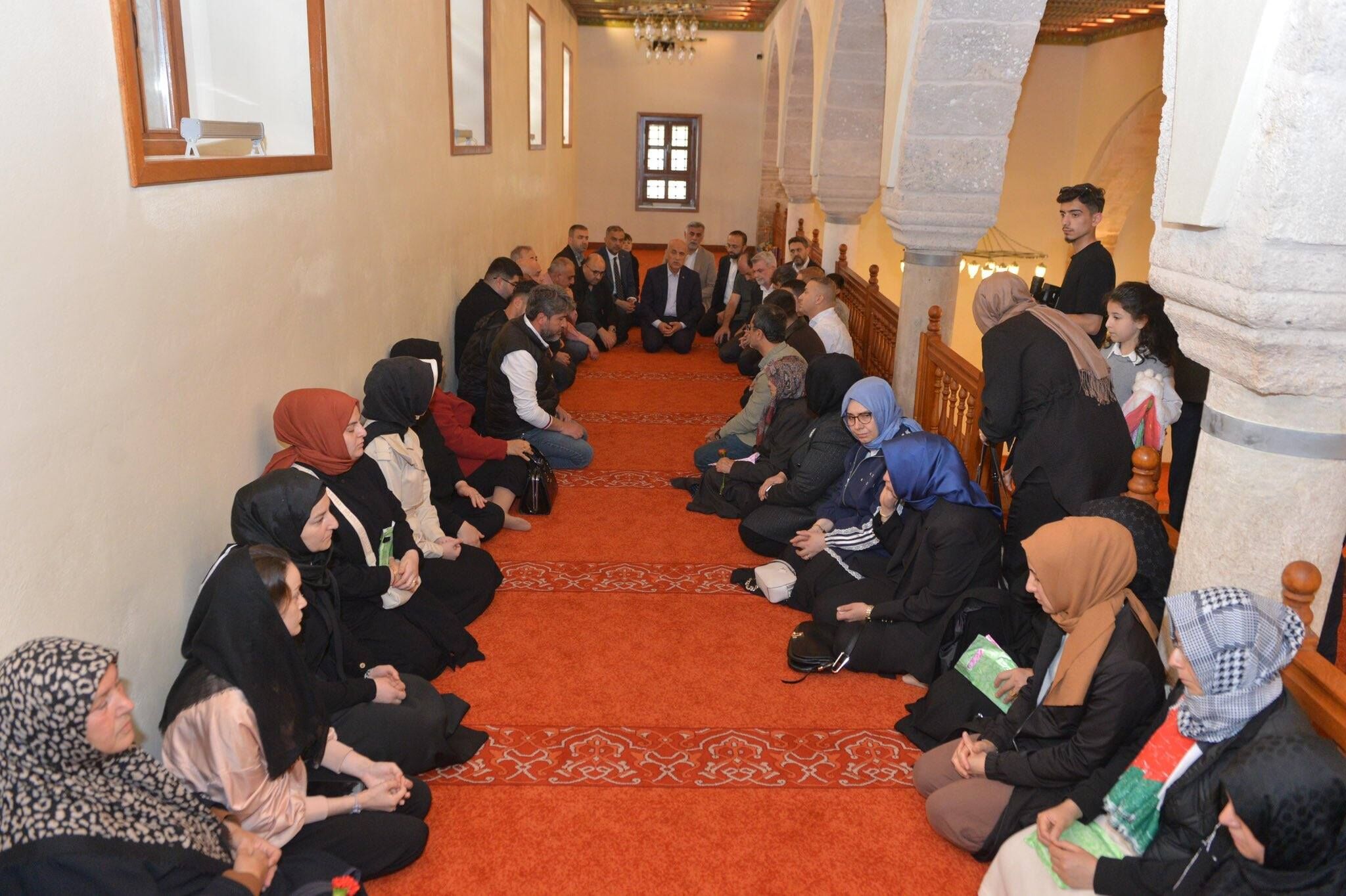 Kahramanmaraş Ulu Camii’nde Duygu Dolu Anneler Günü Programı2