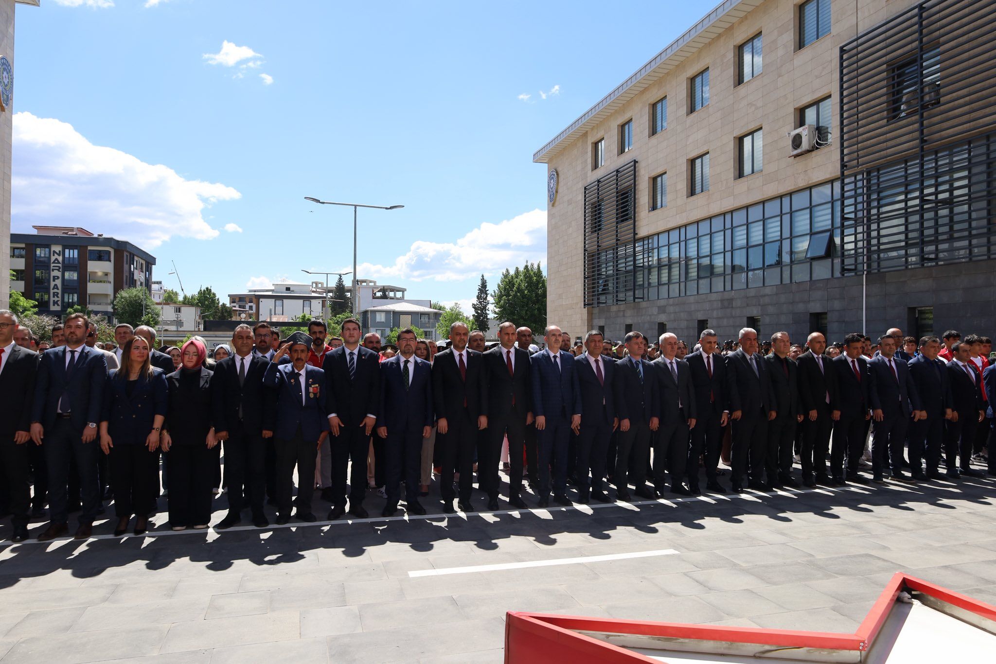 Kahramanmaraş’ta 19 Mayıs Kutlamaları Çelenk Sunma Töreniyle Başladı2