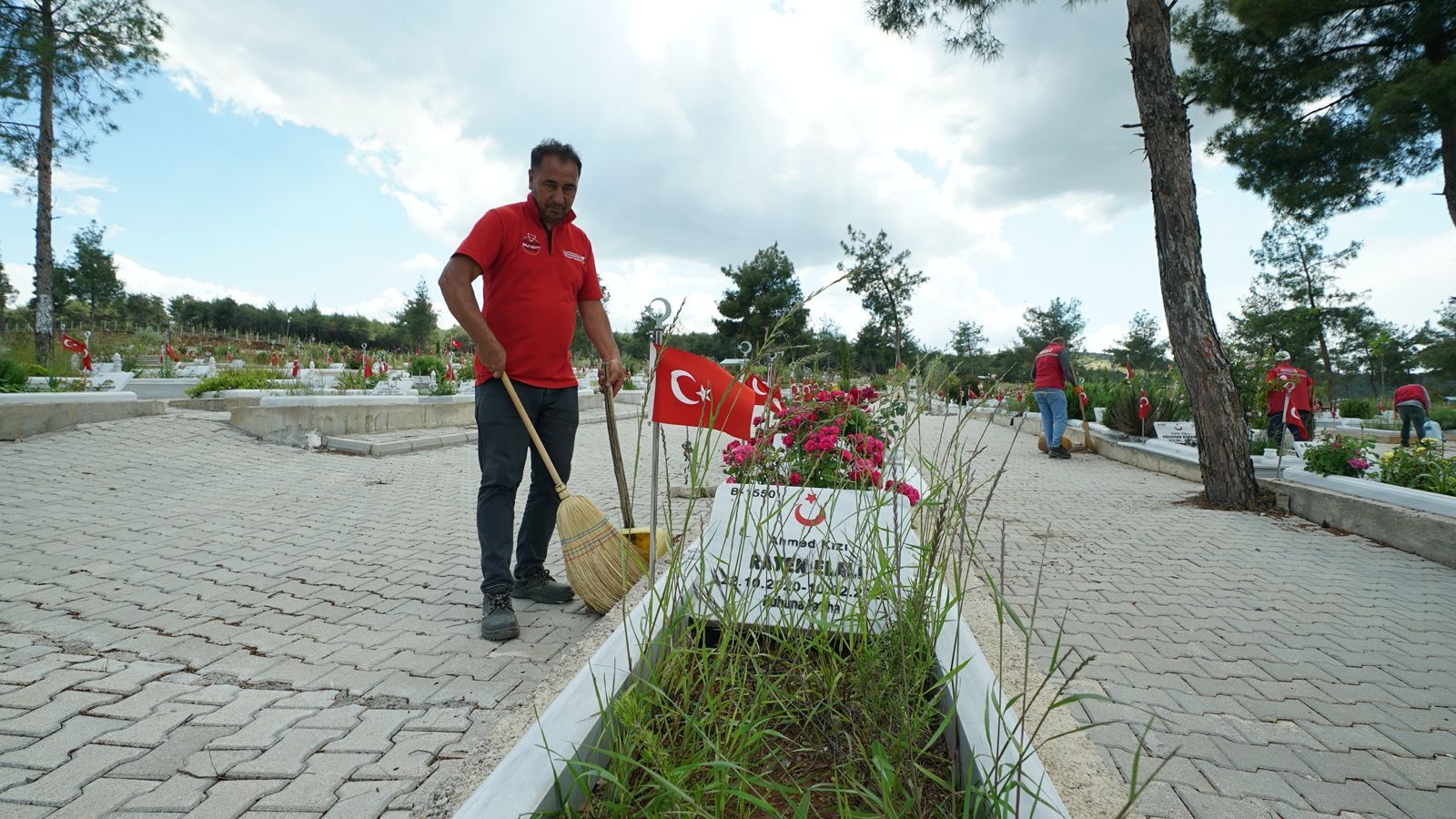 Mezarlık Temizliği (8)