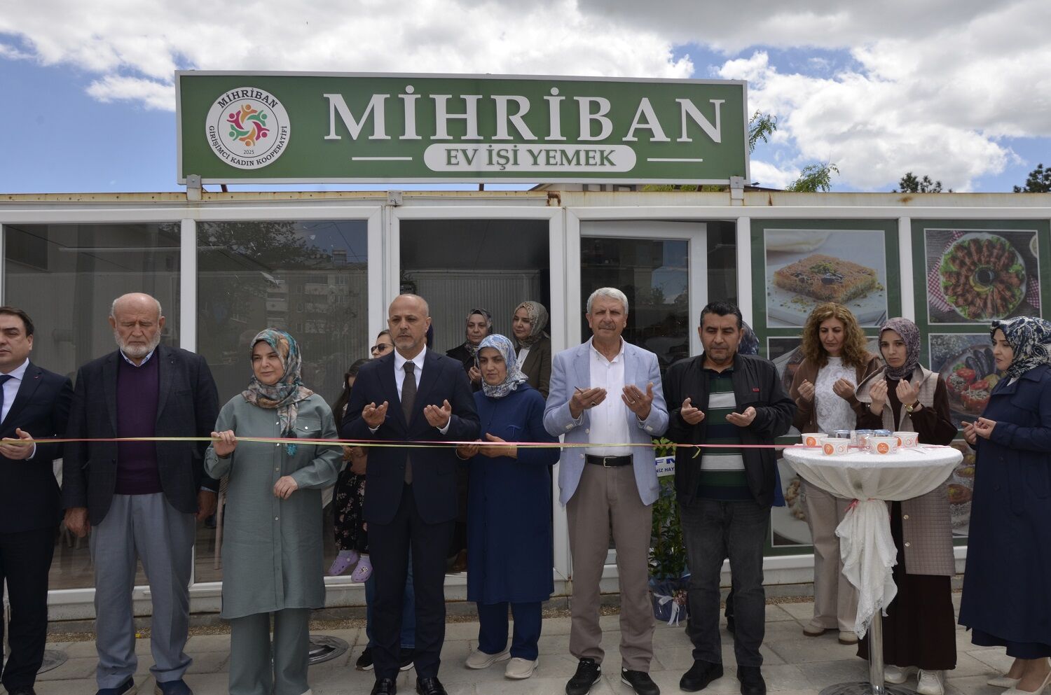 Mihriban Kadın Kooperatifi Ve Ev İşi Yemek Dükkânı Açıldı (15)