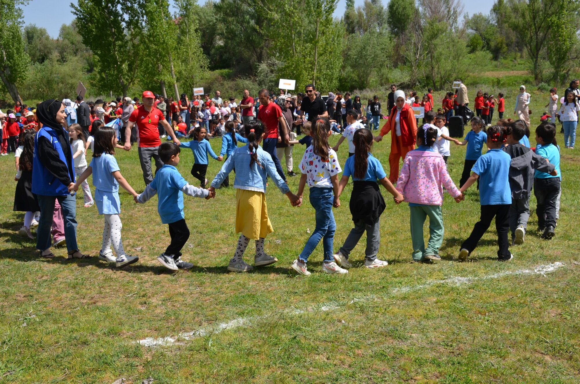 N’de Geleneksel Çocuk Oyunları Şenliği Gönülleri Fethetti (11)