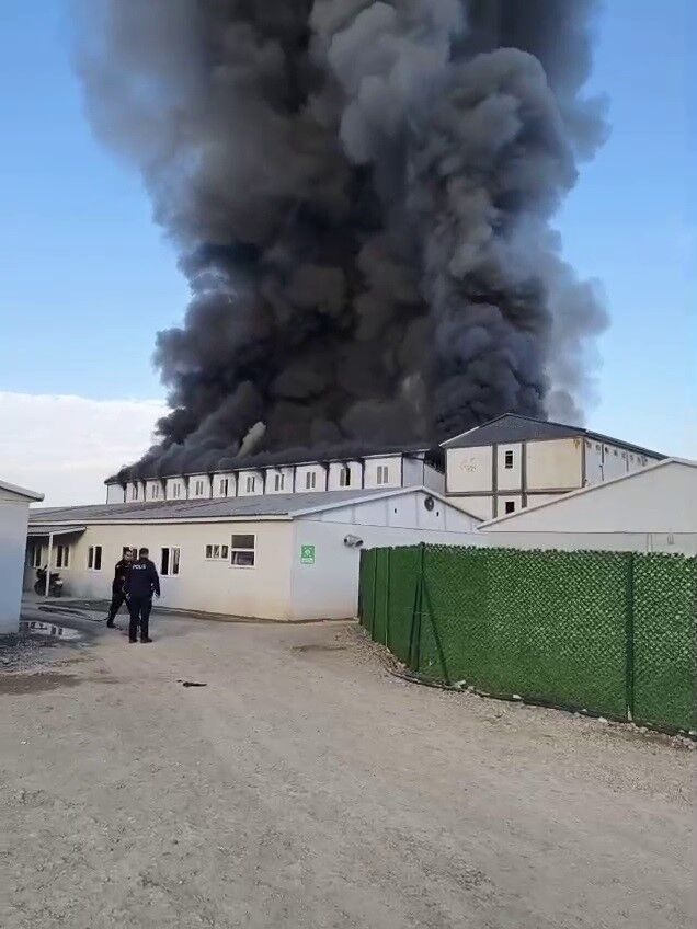 Şantiyede Yangın 1 Ölü, 7 Yaralı (4)