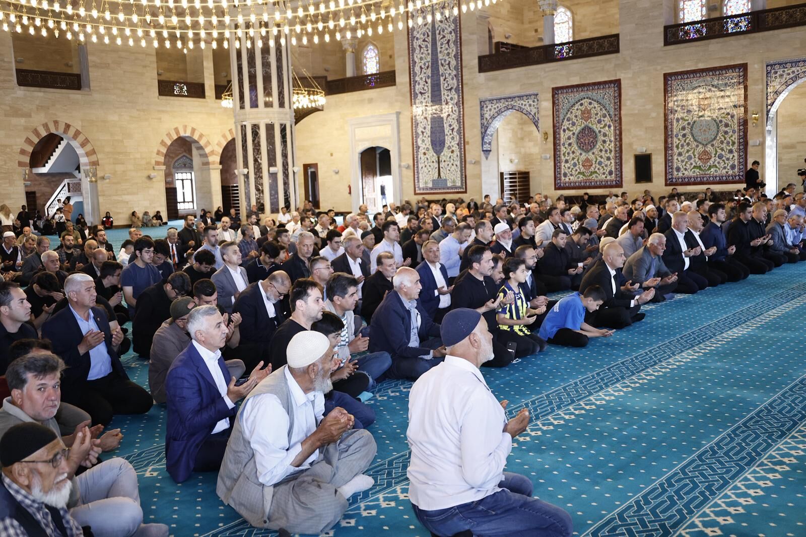 Şehit Öğretmen Ve Öğrenciler İçin Mevlid Programı Düzenlendi2