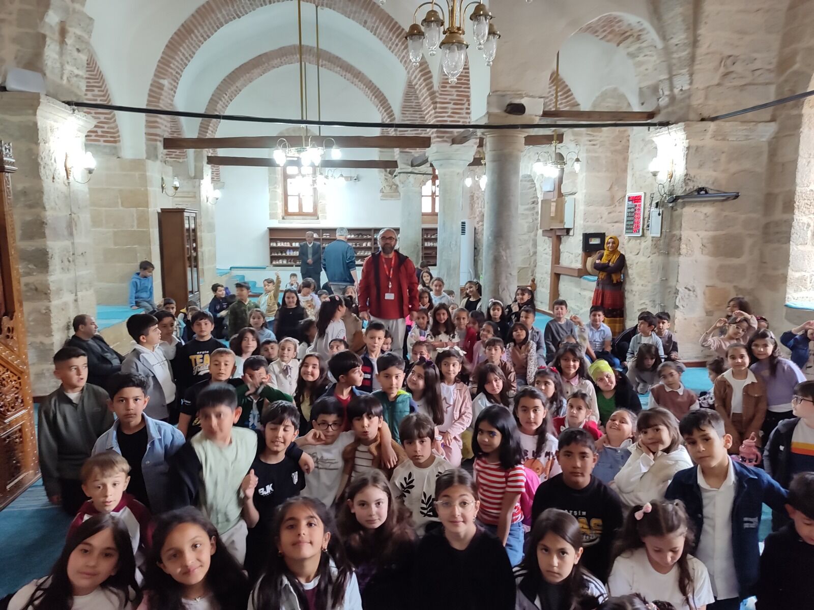 Teaş İstiklal İlkokulu Öğrencilerinden Ashab I Kehf Külliyesi’ne Gezi (1)