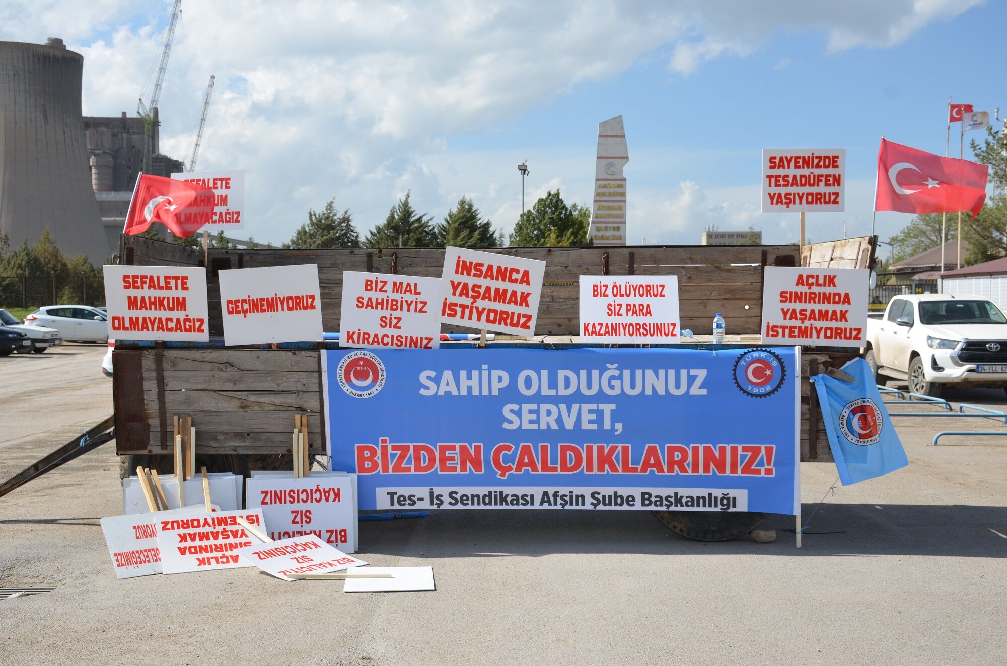 Termik Santral Önünde Yoğun Katılımlı İşçi Eylemi “Haklarımızı İstiyoruz” (9)
