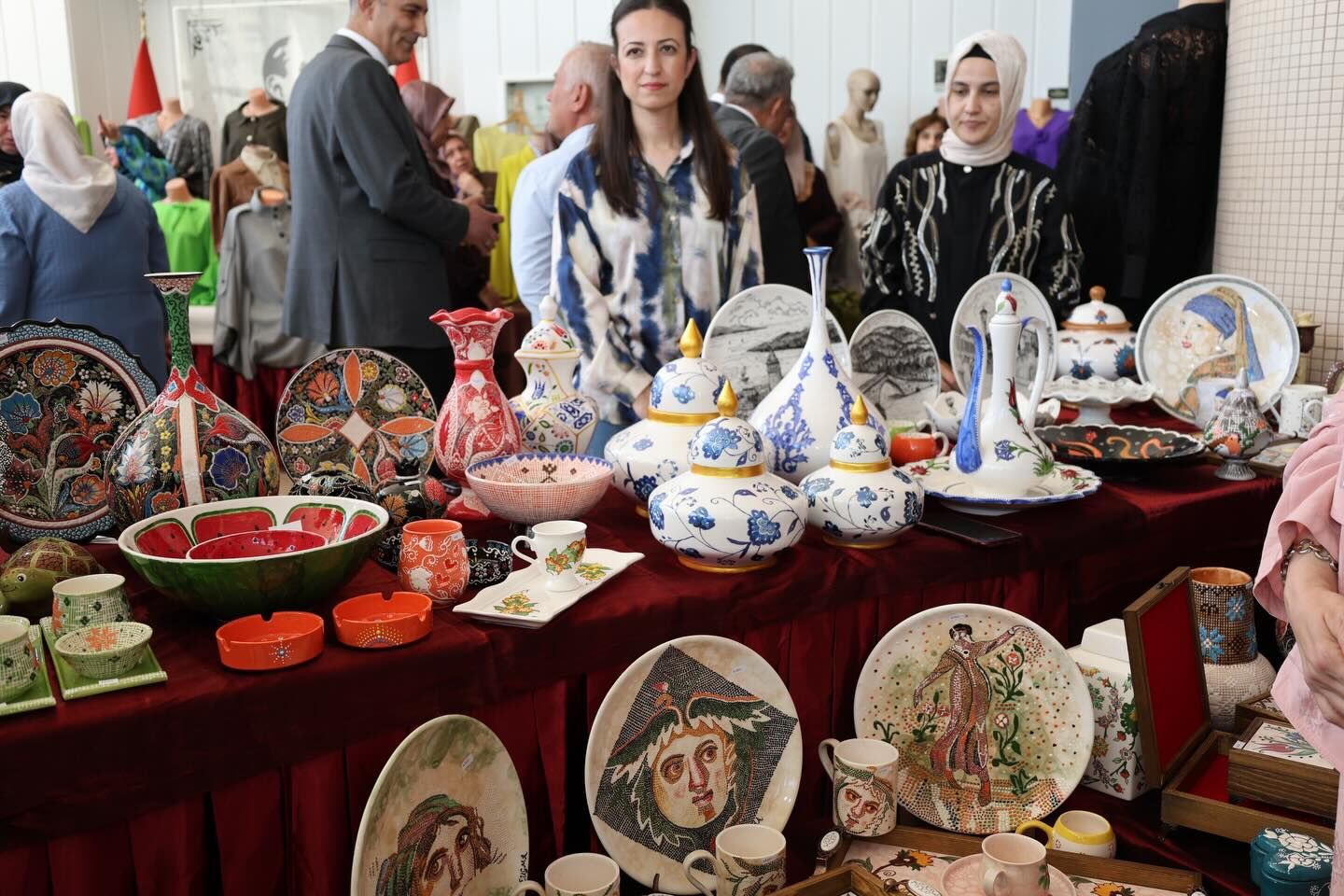 “70 Yıllık Birikim, Hayat Boyu Üretim” Sergisi Ziyaretçilerden Yoğun İlgi Gördü2